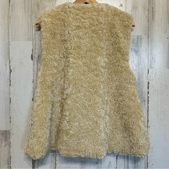 Anthropologie Akemi & Kin Alonna Cream Sherpa Teddy Vest One Size - Picture 6 of 12